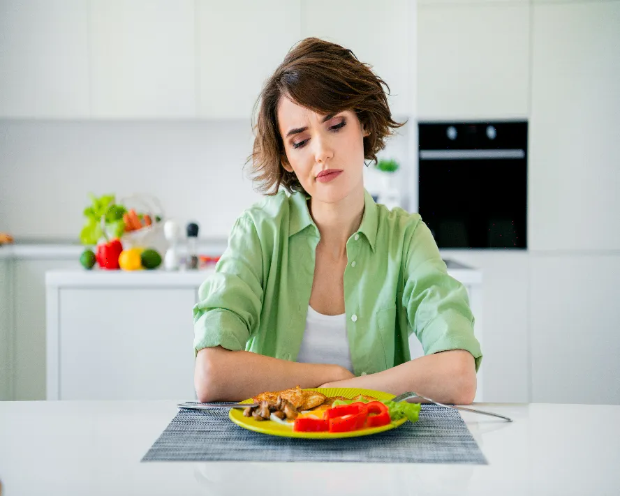 Anoreksiya Nervoza: Kapsamlı Rehber - Belirtileri, Nedenleri ve Tedavisi
