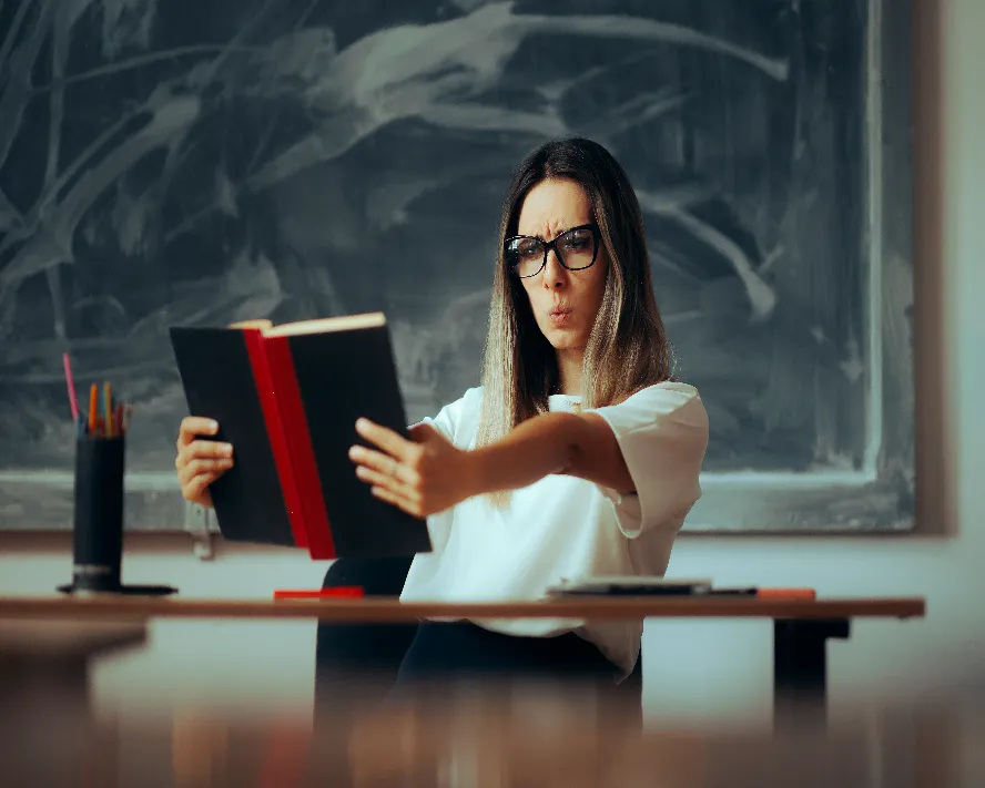 Presbiyopi (Yaşa Bağlı Yakını Görememe) Nedir?