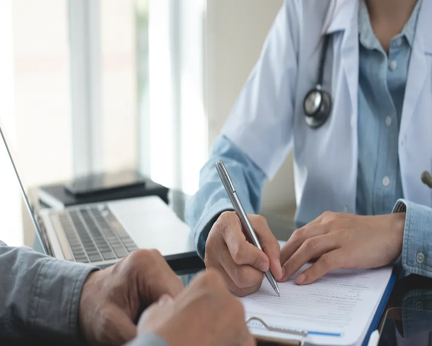 İnmemiş Testis Nedir? Belirtileri ve Tedavisi