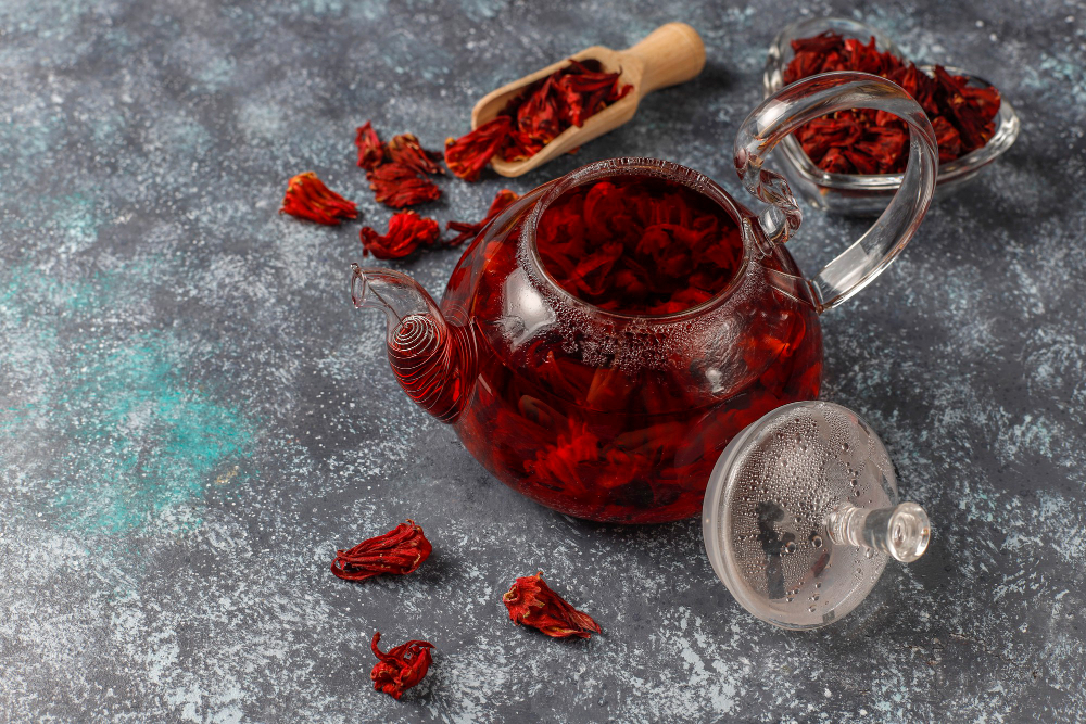 Hibiskus Faydaları: Kırmızı Rengiyle Gelen Şifalı Bitki