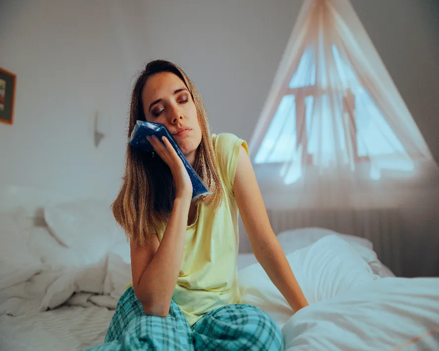 20lik Diş Nedir? 20lik Diş Belirtileri ve Cerrahi Çekim