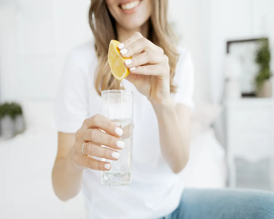 Limonlu Su İçmenin Faydaları Nelerdir?